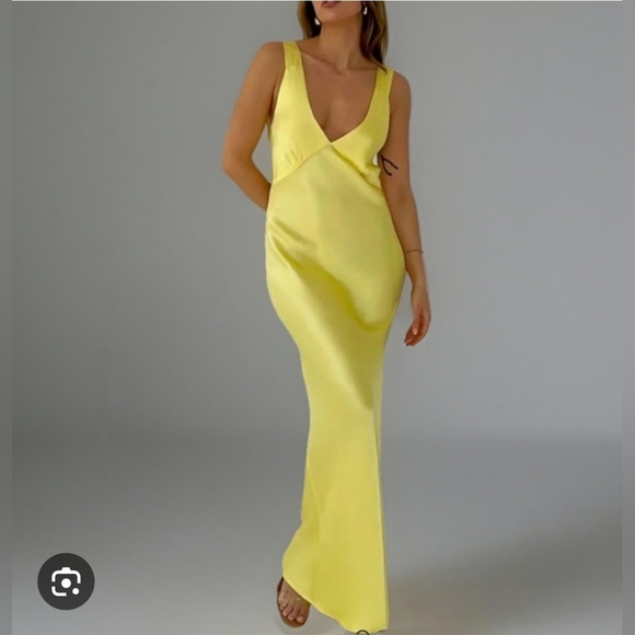 Sunset Strip Maxi Dress by Rumored Yellow Size S How To Lose A Guy In 10 DaysNWT - Picture 3 of 16